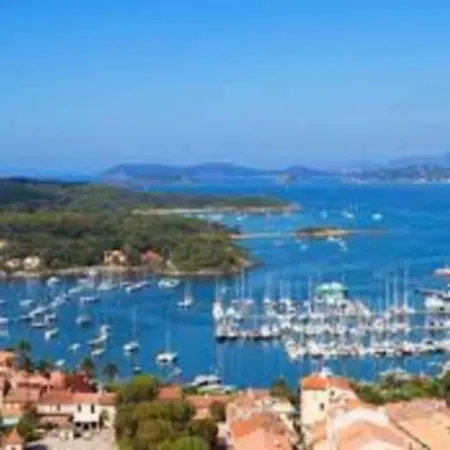 Climatisé Proche Port Et Plages